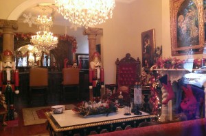 Cascading Christmas garland